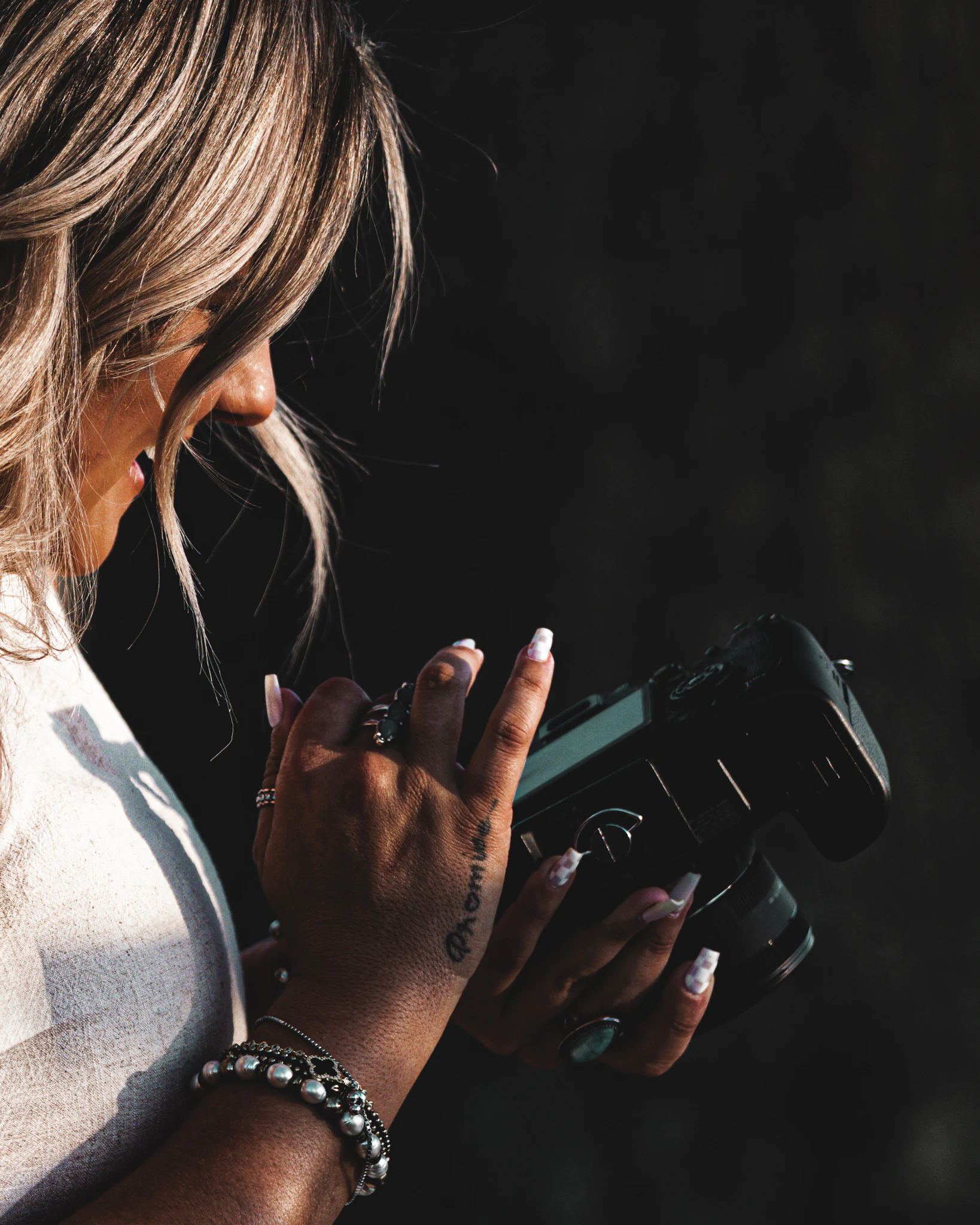 Close-up of Jayda's camera during a session
